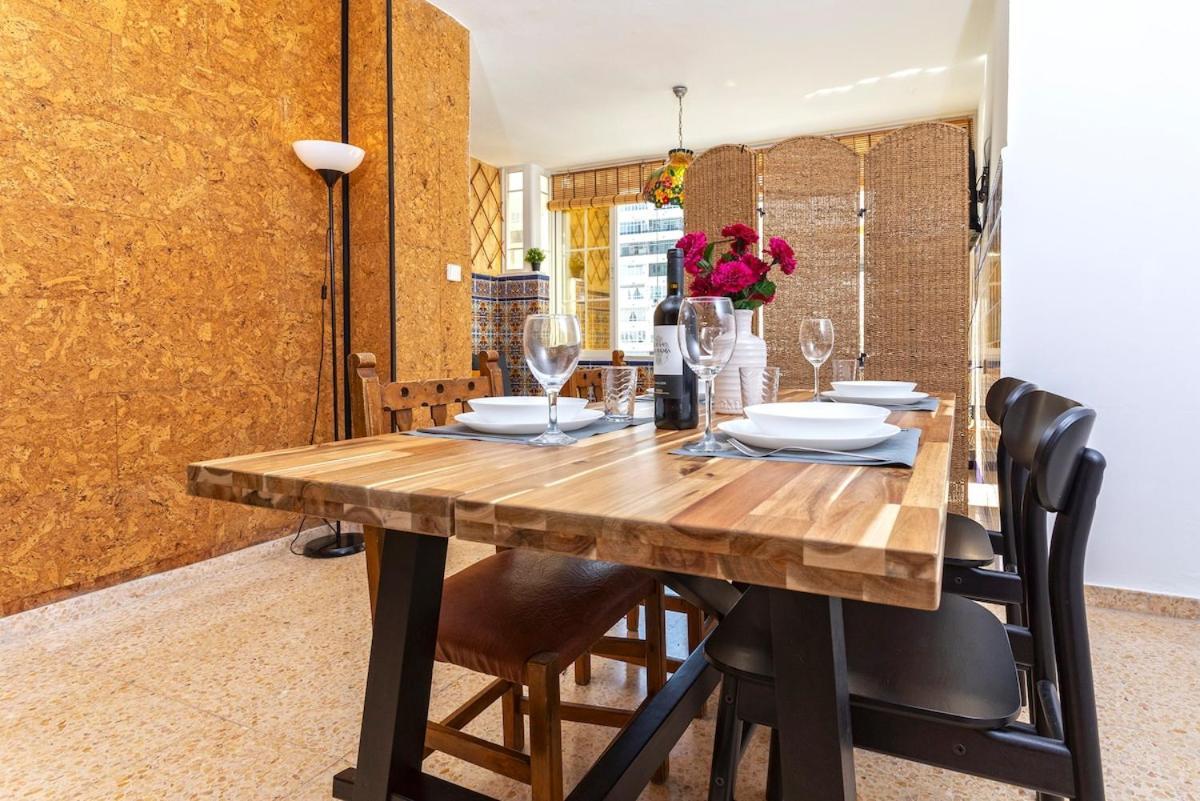 -Malagasunapts- West Beach Malaga Seafood & Relax Экстерьер фото